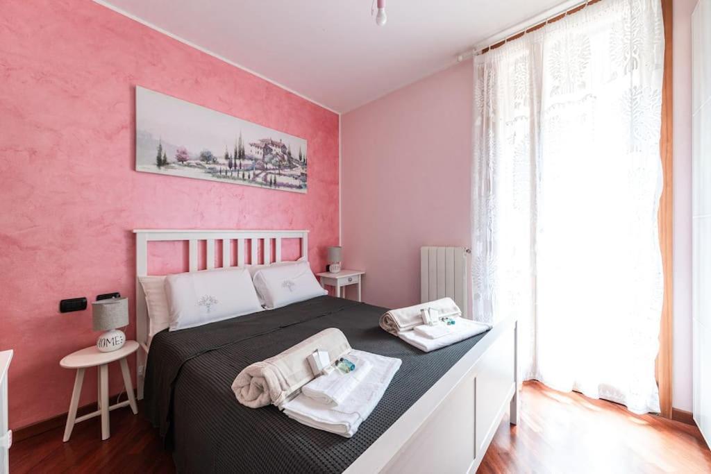 Appartamento Caterina A 5 Minuti Da Milano Fiere E San Siro Con Wifi-Netflix-Free Parking Bagian luar foto