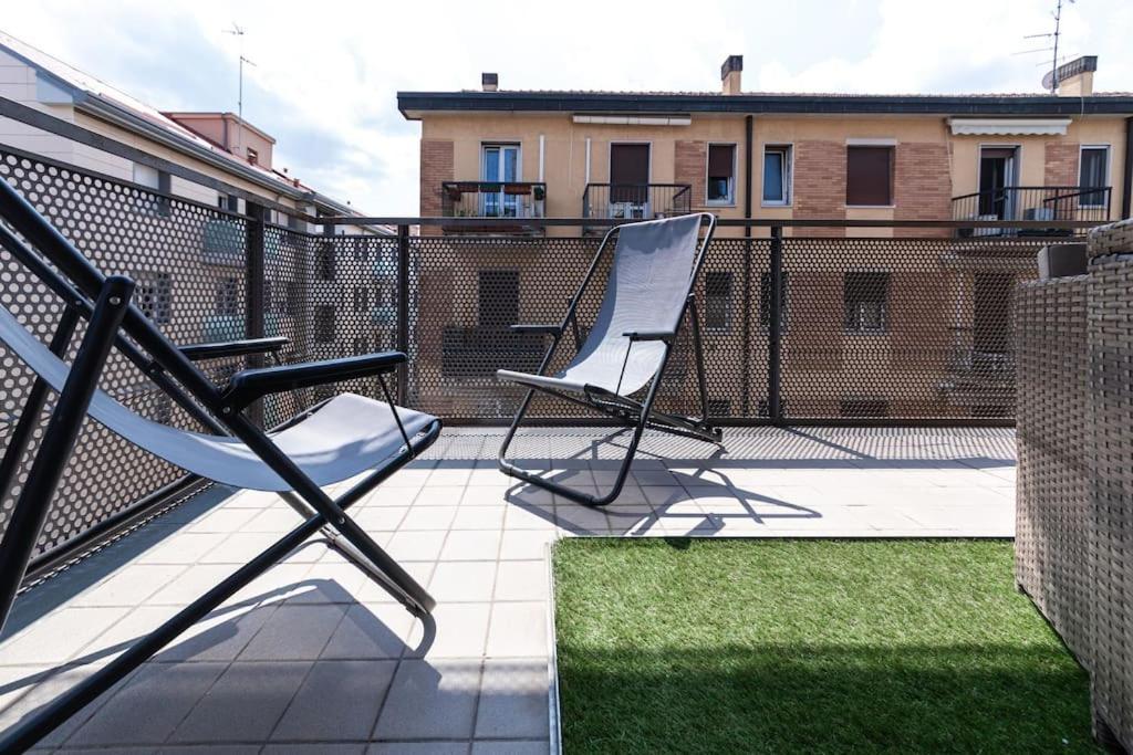 Appartamento Caterina A 5 Minuti Da Milano Fiere E San Siro Con Wifi-Netflix-Free Parking Bagian luar foto