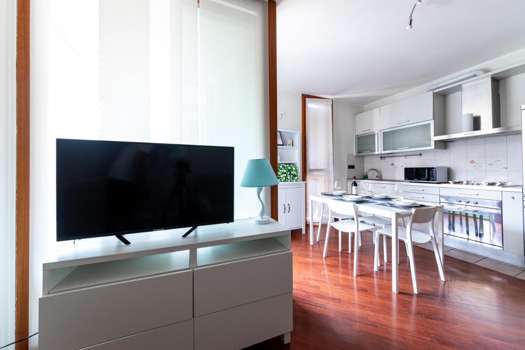 Appartamento Caterina A 5 Minuti Da Milano Fiere E San Siro Con Wifi-Netflix-Free Parking Bagian luar foto